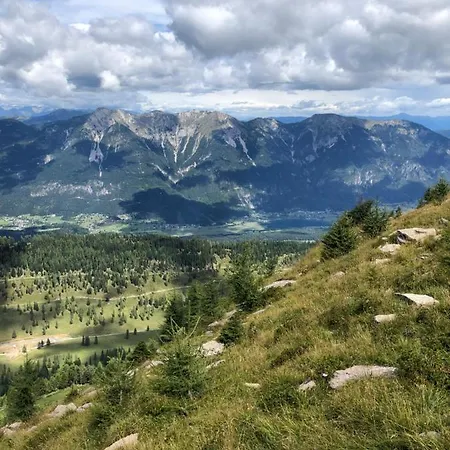 Isabelle Sky アパート プレッセッガー・ゼー