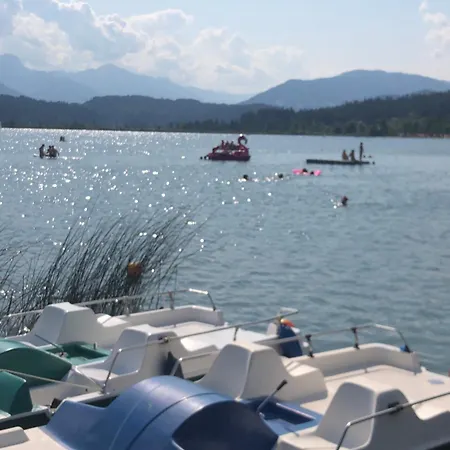 Isabelle Sky アパート プレッセッガー・ゼー